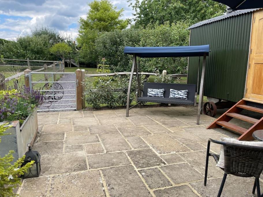 Forest View Shepherd Hut Ewhurst Экстерьер фото